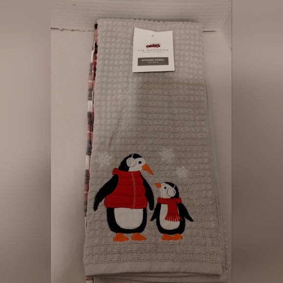 NWT 2 Winter Kitchen Towels - Picture 7 of 7